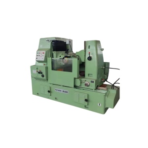 Зубофрезерный станок YM3180H