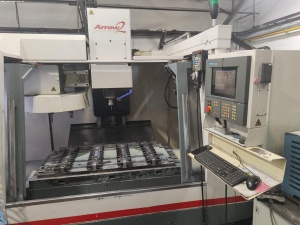 Вертикальный обрабатывающий центр с ЧПУ CINCINNATI ARROW 1250