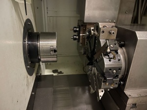 Токарный станок с ЧПУ FL400