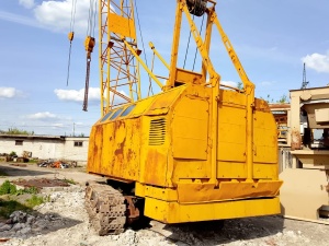 Гусеничный кран ДЭК 325