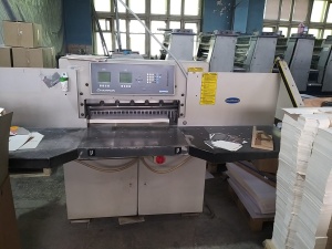 Бумагорезательная машина Challenge Champion 305 XG