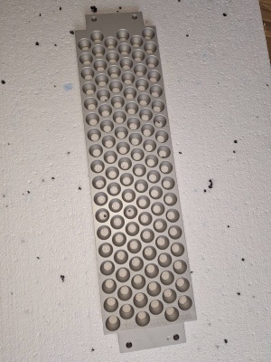 Матрица к машине для удаления косточек из вишни