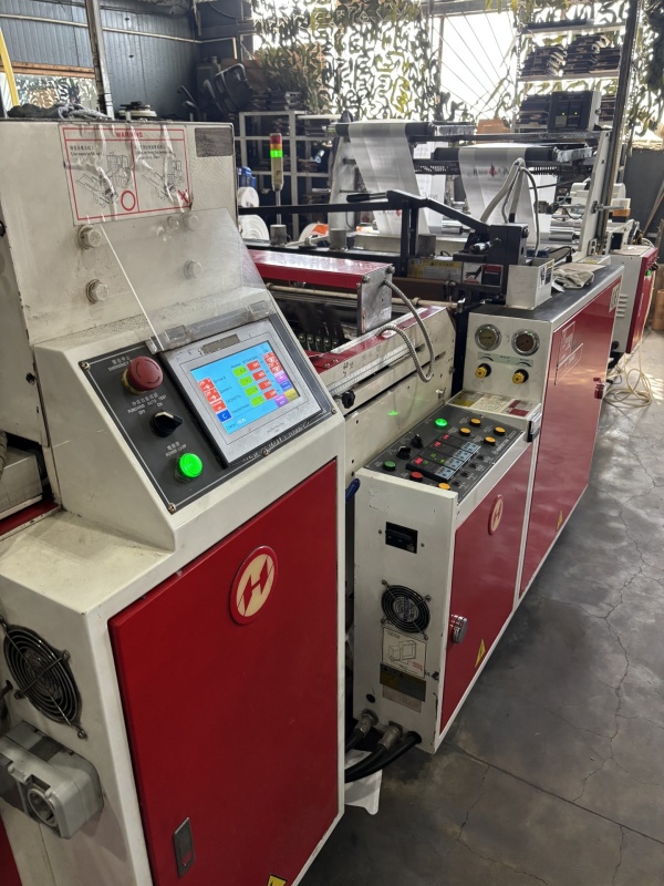 2х ручьевая пакетосварочная машина «Хемингстоун»