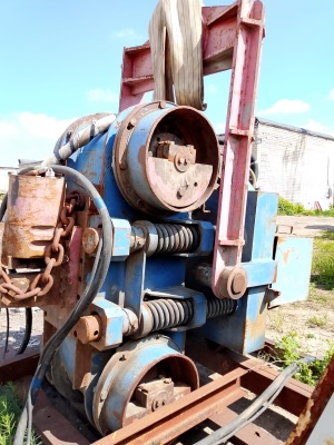 Вибропогружатель в 1144