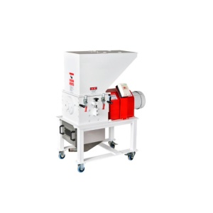 Низкоскоростная дробилка для пластика с системой рекуперации XG-4041