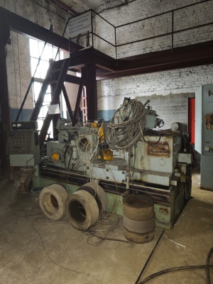 Бесцентрово-шлифовальный станок 3Е184ШВ