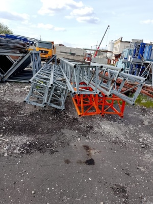 Транспортно-фасадный подьемник Hek МСМ 32,6*1,5-2,7 двухмачтовая