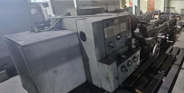 16К40 станок токарно-винторезный универсальный