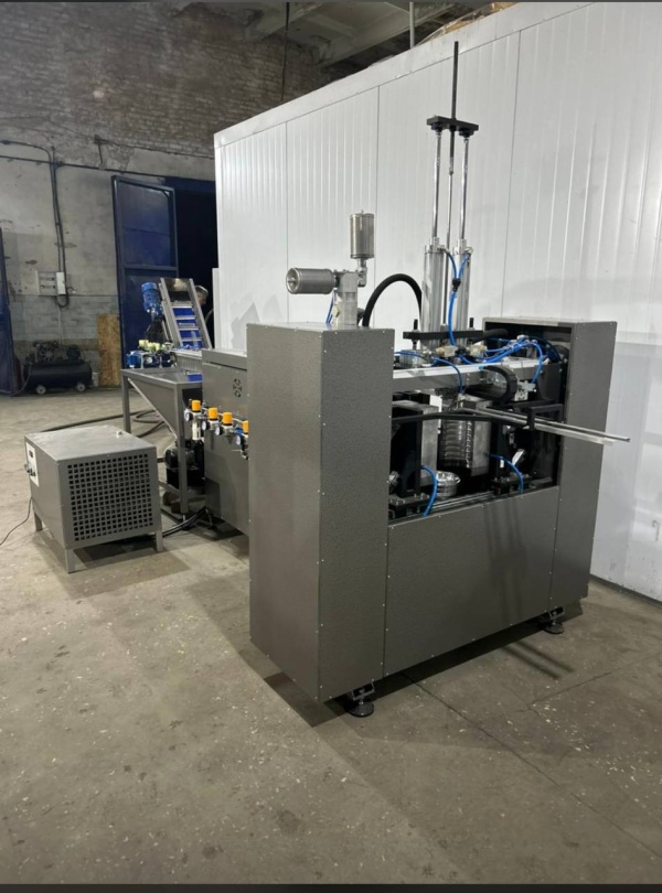 Автомат выдува Пэт-бутылки 3-5 л