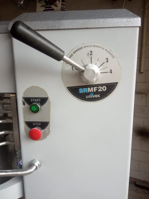 Планетарная сбивально-смесительная машина (миксер) UNIVEX SRM20 (SRMF20)