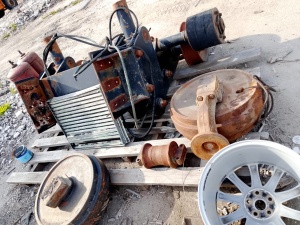 Навесное оборудование для авто для передвижения по рельсам