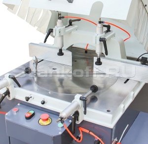 Полуавтоматическая дисковая пила QCS-400A