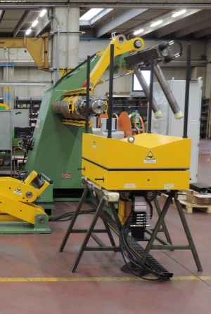 Разматыватель листового металла IRON SA 25000 EN