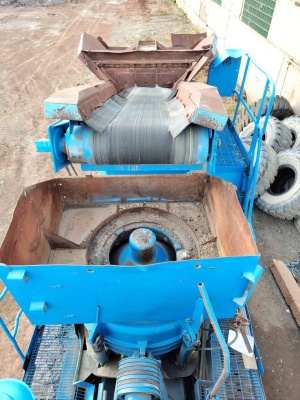 Самоходная конусная дробильная установка MAXTRAK1000