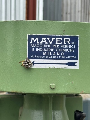 Машина для смешивания или хранения красок и химических веществ