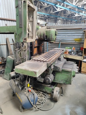 консольно-фрезерный станок FU400/Е