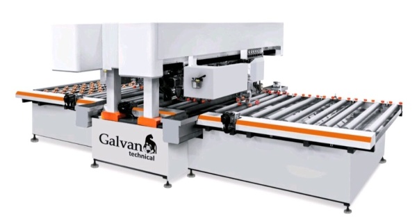 Станок четырехсторонней обработки кромки стекла