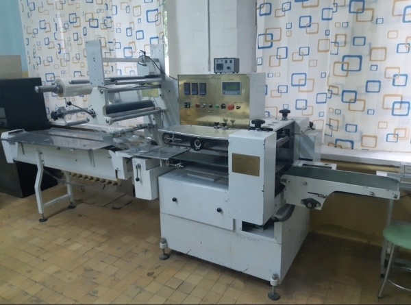 Горизонтальная упаковочная машина Флоу Пак- Bronko