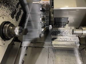 Токарный станок с ЧПУ STL8