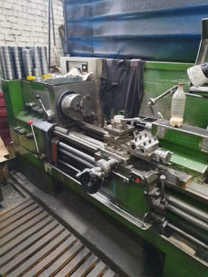 Токарно- винторезный станок 16К20