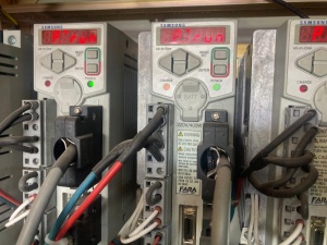 Фрезерный токарный станок ЧПУ