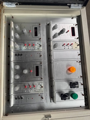 Промышленный испытательный стенд или тестовый контрольный модуль