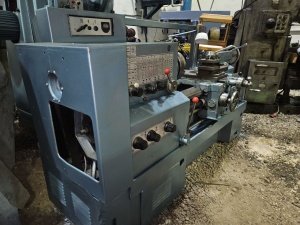 Токарно-винторезный станок 16К20