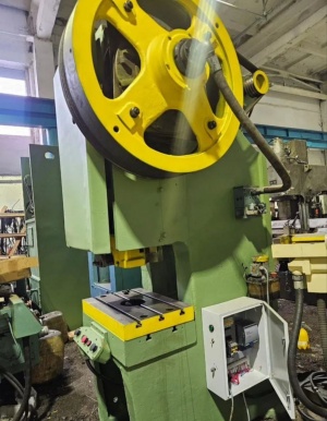 Пресс кривошипный КД2128