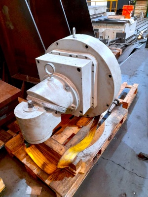 Расточной станок с ЧПУ Union BFP 130