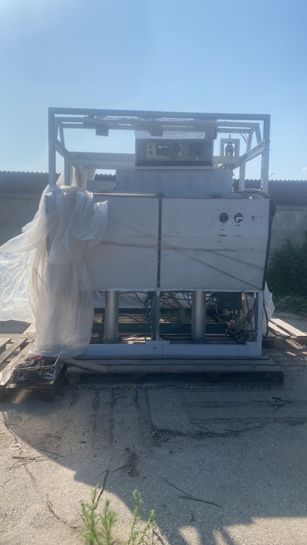 Вакуум-формовочная машина VPF 2000