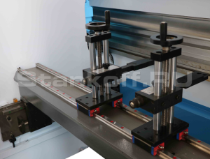 Гидравлический листогибочный пресс HPB 160/3200
