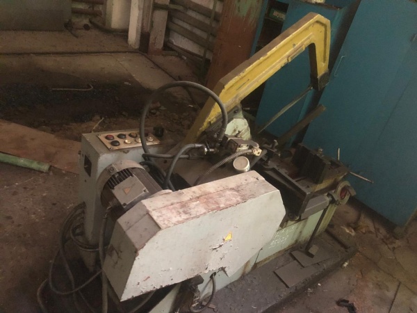 Ножовочный отрезной станок 8725