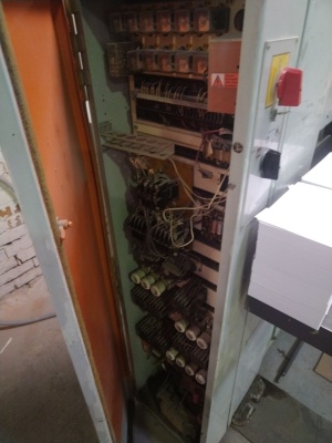 Бумагорезательная машина adast maxima серии MS 80 Гильотинный резак