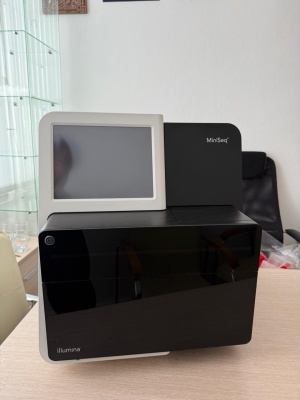 ДНК секвенатор Miniseq, illumina