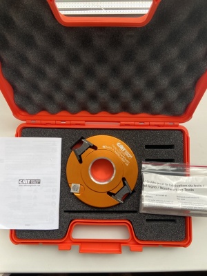 Фреза насадная со сменными ножами 40 мм четвертная универсальная D=125 B=40 I=40 Z+V=2+2 [ ALU ]