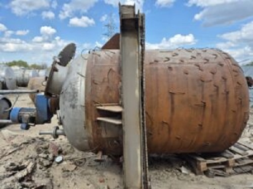 Реактор нержавеющий, объем — 5 куб.м., рубашка, мешалка, инв 3499