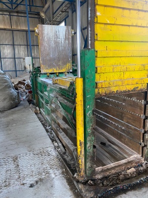 Пресс горизонтальный гидравлический МЕГА-52 (пакетировочный, 52 тс)