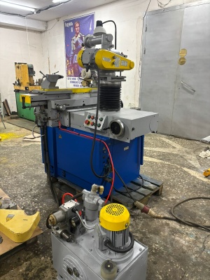 Универсально-заточной станок 3Е642Е