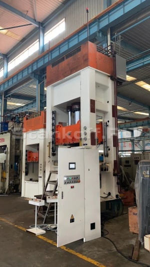 Гидравлический пресс YGM-630КL