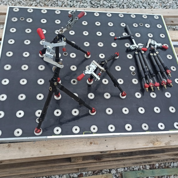 модульные приспособления с зажимными устройствами для 3D проектирования в пространстве от компании TETRAFIX AB