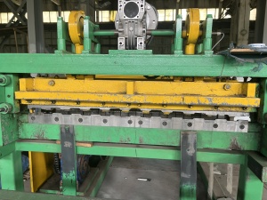 Линия по производству профлиста и металлочерепицы