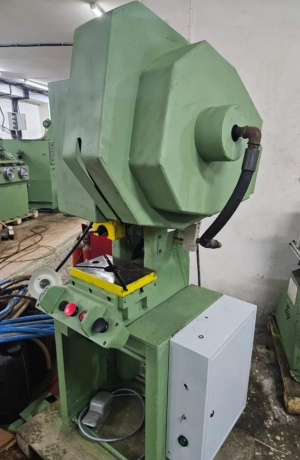 Пресс кривошипный КД2114А