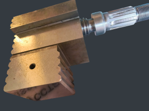 Кулачки с винтами патрона тяжелого токарного станка РТ950Ф1