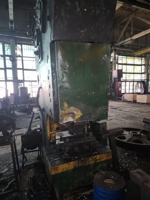 Пресс кривошипный КВ2132