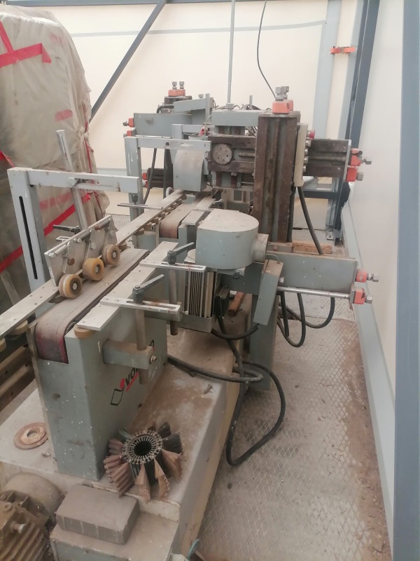 Шлифовальный станок для профильного погонажа Volpato, тип LS-4LA