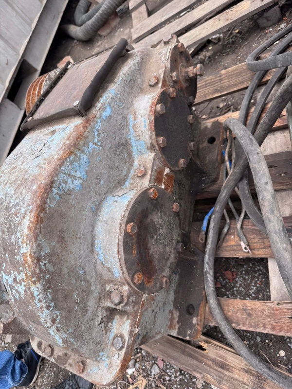 Двигатель с редуктором 30 кВт