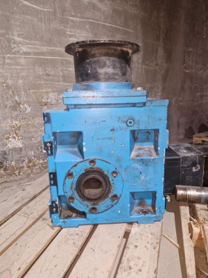 Мотор-редуктор LENZE