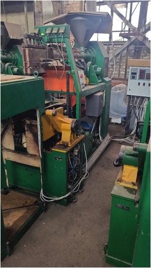 Экструзионно-выдувная машина Chodos 04141, модернизированная