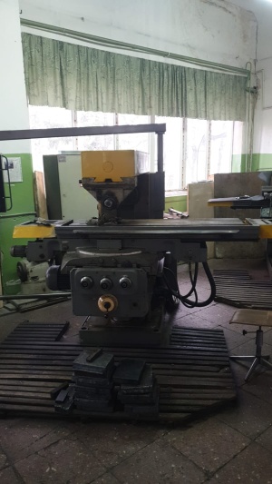 Горизонтально-фрезерный станок FU400