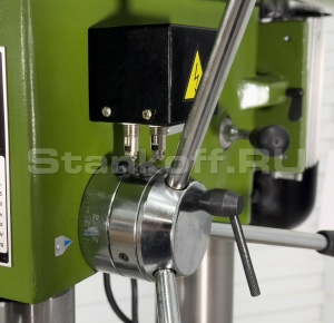 Сверлильно-резьбонарезной станок CM-25Z/380